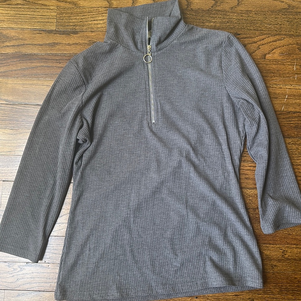 Zip front ribbed tee